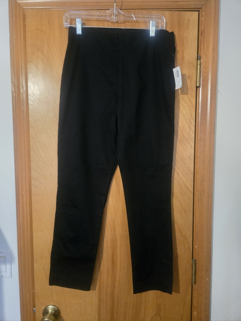 Old Navy Black Women's Cropped Trousers Size 8  NWT